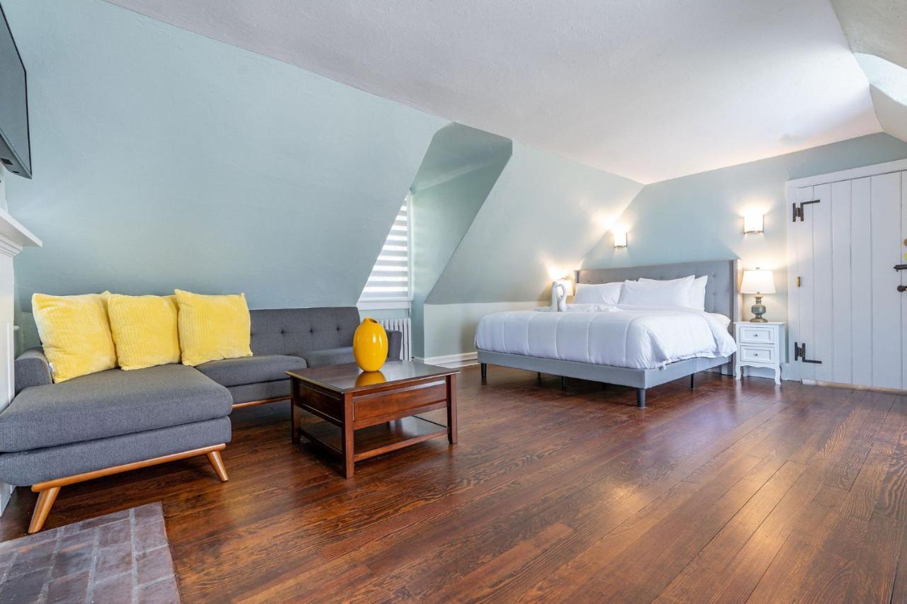 Chimney Hill Estate Inn Ламбертвилл Экстерьер фото